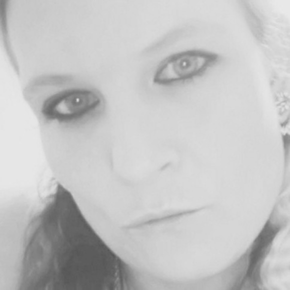 ashleylund882